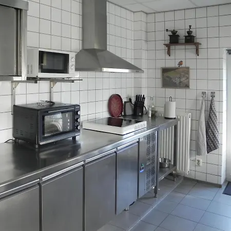 게스트하우스 Op Unieke Locatie De Kronkel Op De Veluwe 3*